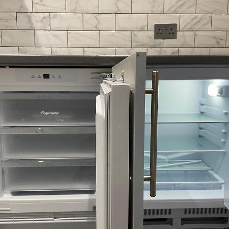 Large 1 Bedroom Flat With Private Parking Plymouth Eksteriør bilde