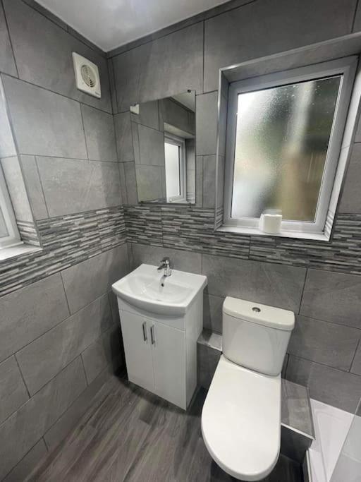 Large 1 Bedroom Flat With Private Parking Plymouth Eksteriør bilde